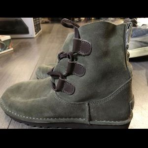 UGG Elvi Harness Suede (Green)